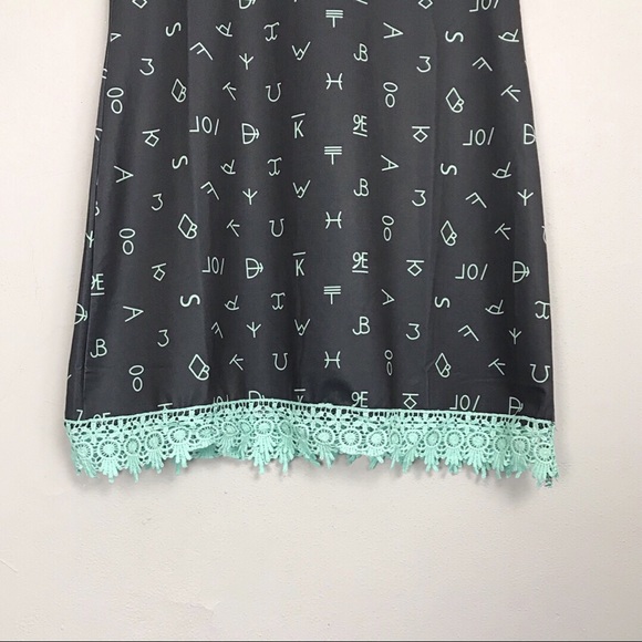 Crazy Train Hieroglyphic & Lace Tunic - Picture 4 of 7